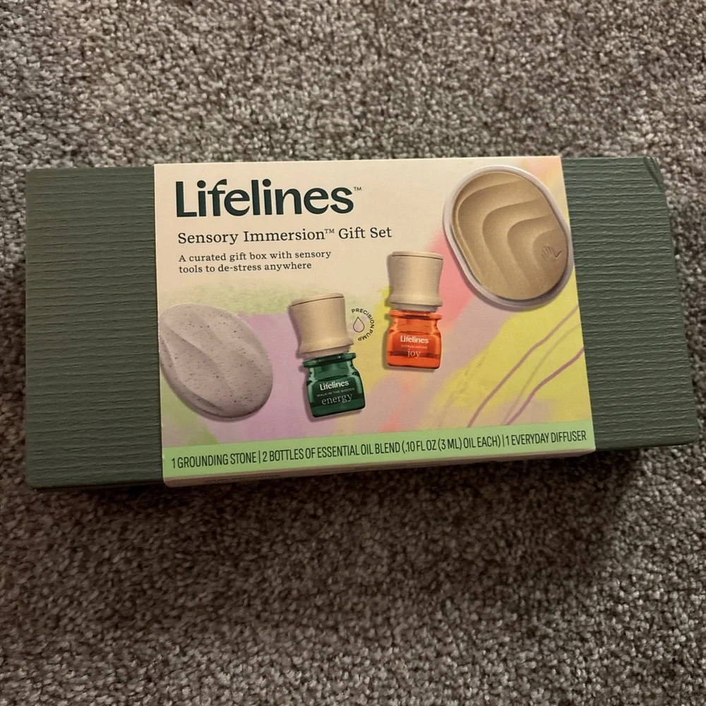 NWT Lifelines Sensory Aromatherapy Immersion Gift Set & Everyday Diffuser Set